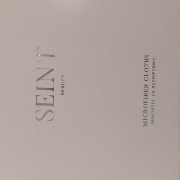 New Makeup Eraser Clothes Set of 3 White SEINT Beauty - Picture 6 of 6